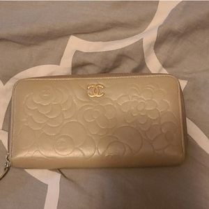 Chanel wallet